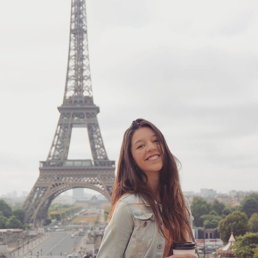 Meet your Posher, Alexis